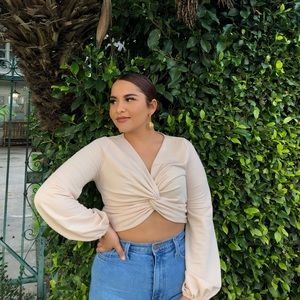 Meet your Posher, Daniela